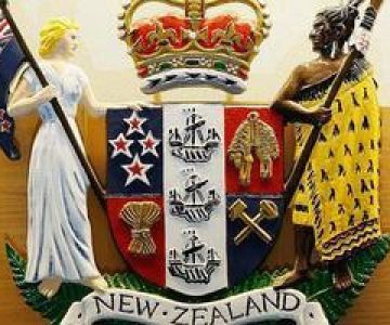 Court coat of arms fraud private investigator nz